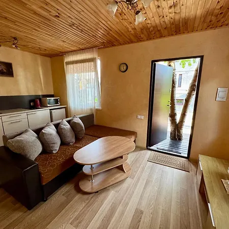 Nameliai Ir Apartamentai Sventojoje Sventoji Exterior photo